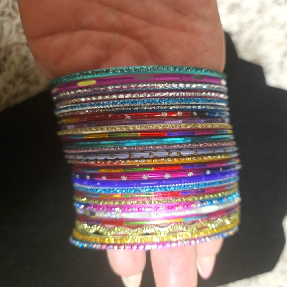 Colorful Multi-Bangle Set - Picture 4 of 6